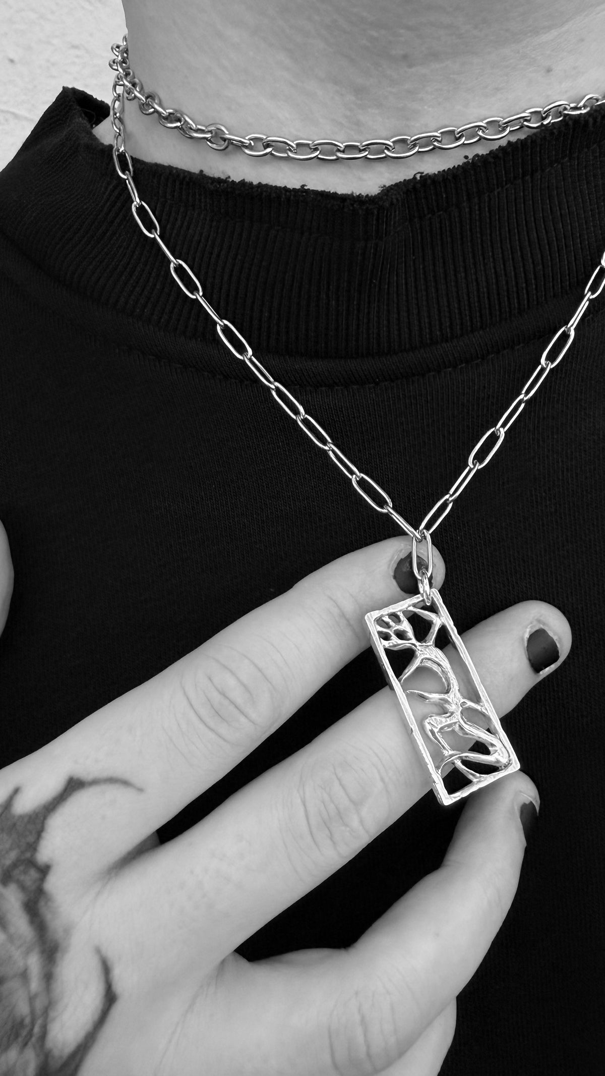 FRAMED DEMON | Pendant / Single earring