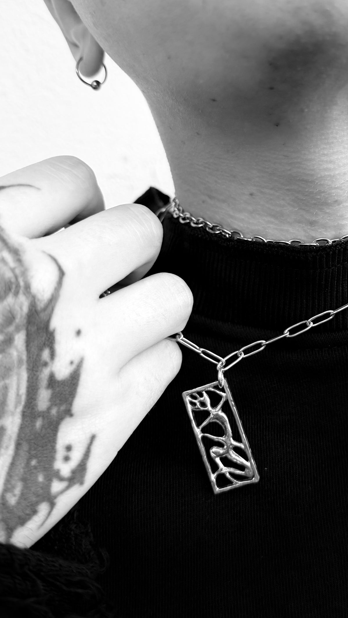 FRAMED DEMON | Pendant / Single earring