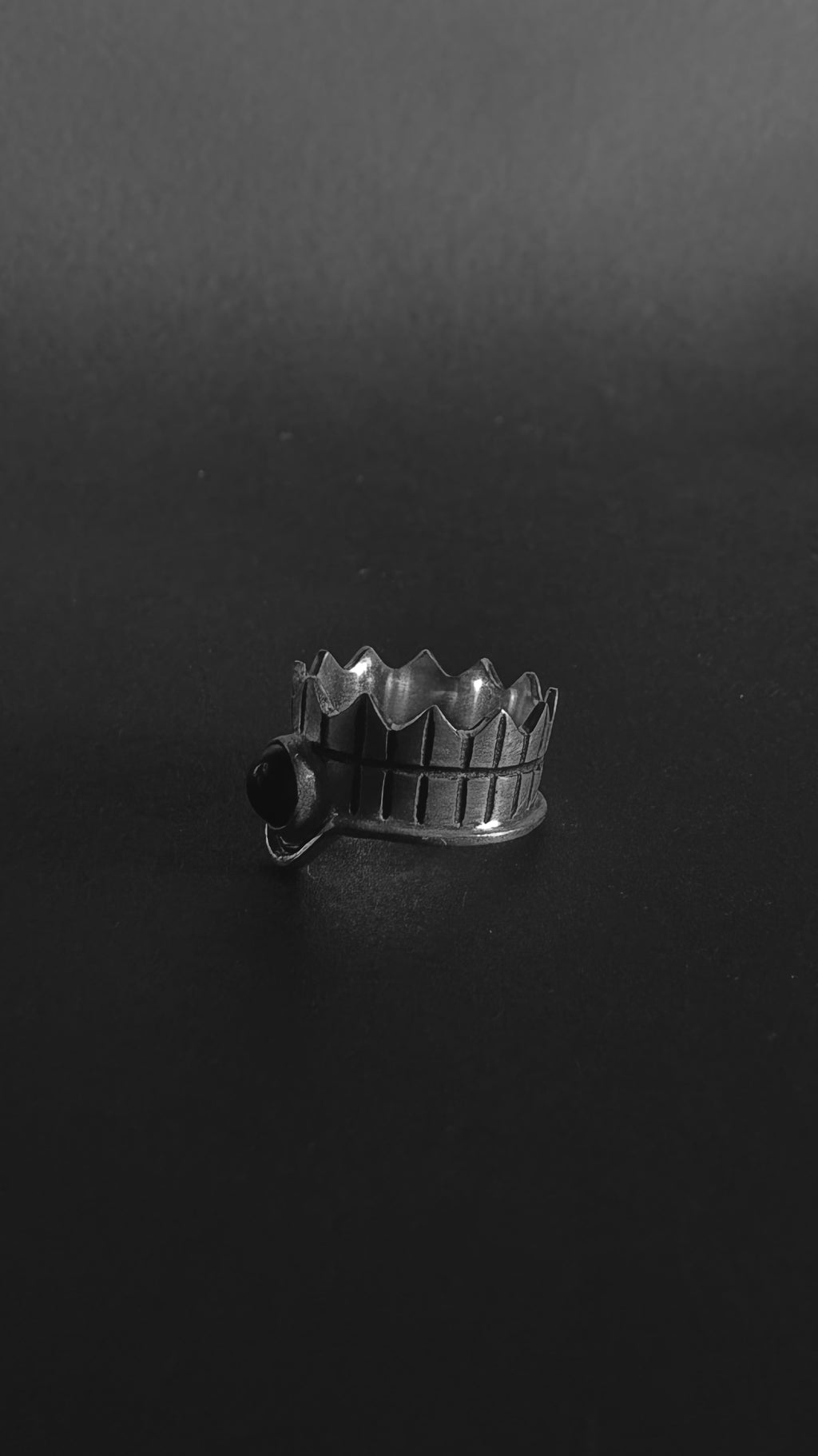 Crown ring